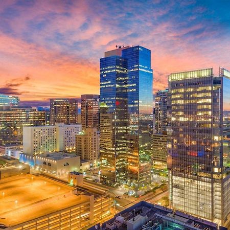 Couples Getaway Highrise Dwntown Phx Skyline Views Apartment Phoenix Exterior foto