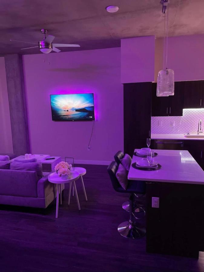 Couples Getaway Highrise Dwntown Phx Skyline Views Apartment Phoenix Exterior foto